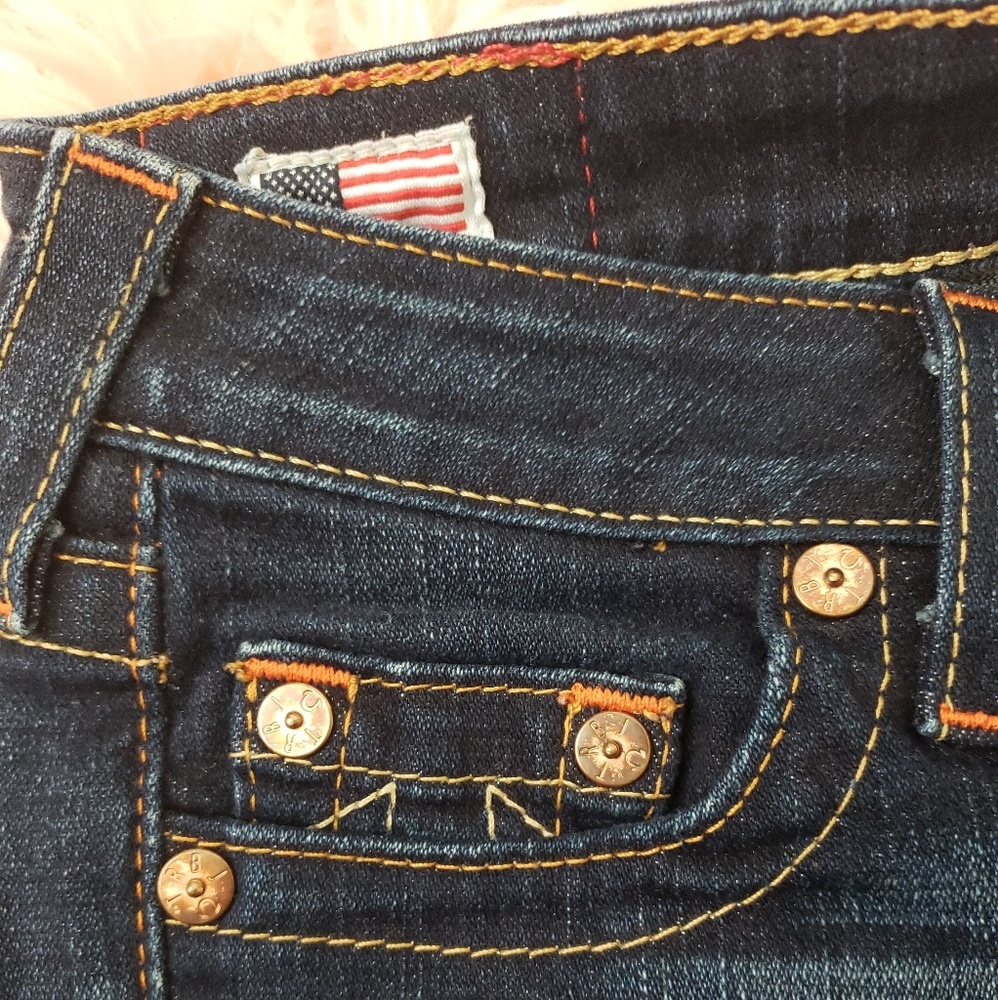 True Religion - Picture 5 of 8